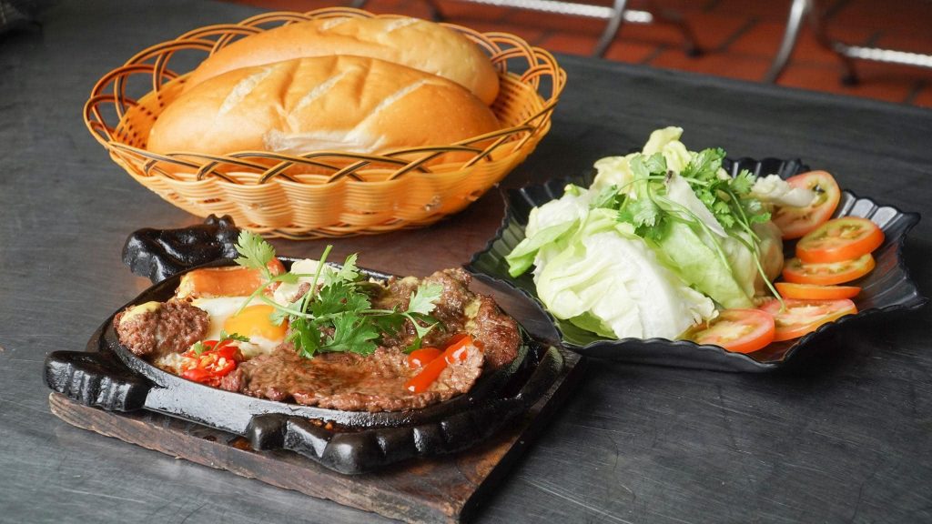 Câu chuyện thú vị về cách Bò Beefsteak Bà Hoa Vượt qua bế tắc 4