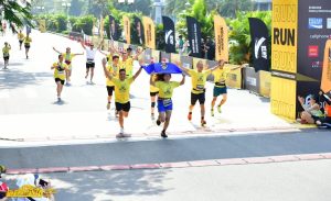 Golden Bees Racer đạt Top 3 số lượng người tham gia giải Marathon Long Biên